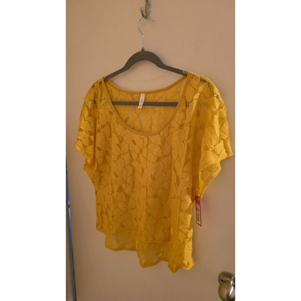 Xhilaration Crop Top Size XXL Lace Short Sleeve Yellow Beach Resort Cruise NWT